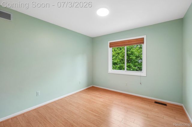 42738 Wimbleton Way, Novi, MI 48377