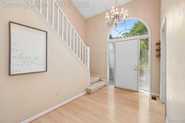 42738 Wimbleton Way, Novi, MI 48377