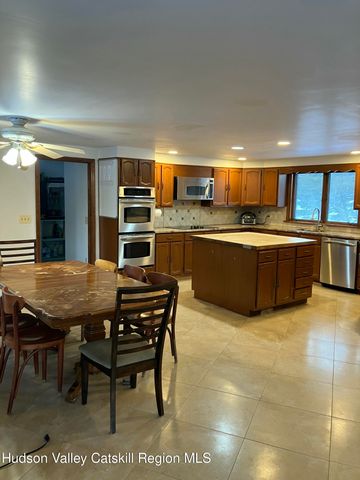 38 Bethel Ridge Road, Catskill, NY 12414