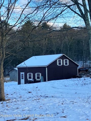38 Bethel Ridge Road, Catskill, NY 12414