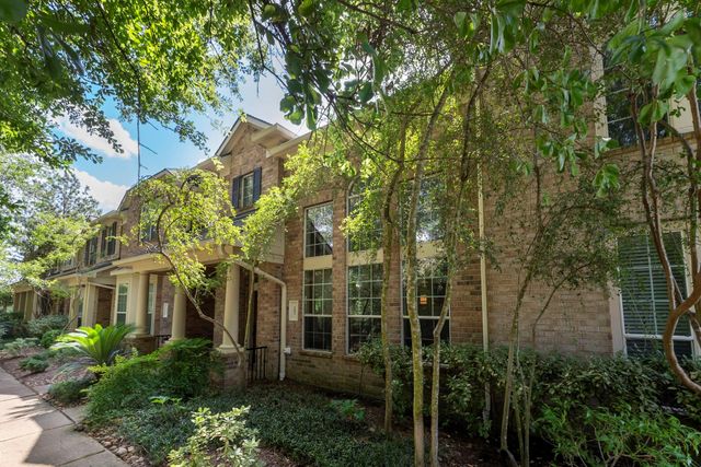 27 Medley Lane, The Woodlands, TX 77382