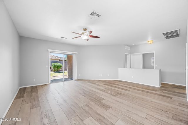 2821 W SANTA CRUZ Avenue, San Tan Valley, AZ 85144
