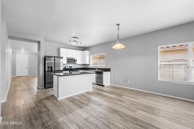 2821 W SANTA CRUZ Avenue, San Tan Valley, AZ 85144