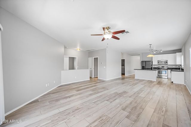 2821 W SANTA CRUZ Avenue, San Tan Valley, AZ 85144