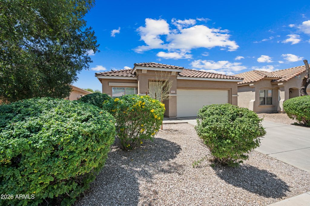 2821 W SANTA CRUZ Avenue, San Tan Valley, AZ 85144 — photo 2