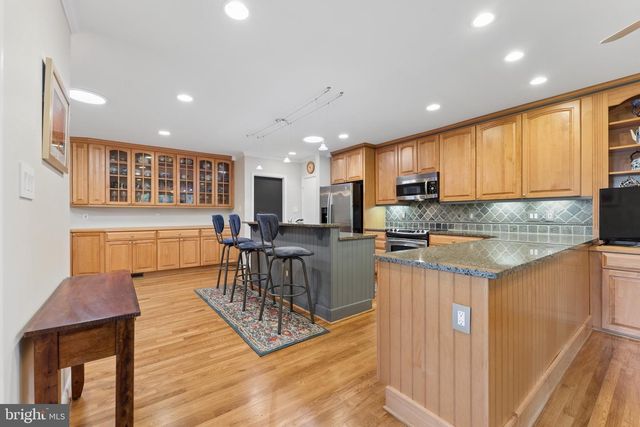 1806 BIRCH RD, Mclean, VA 22101