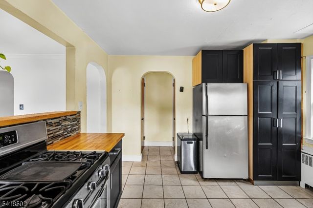 522 Thompson Ave, Roselle Boro, NJ 07203