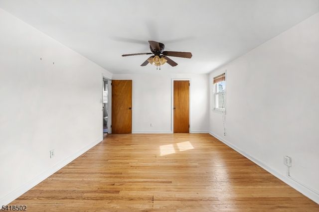 522 Thompson Ave, Roselle Boro, NJ 07203