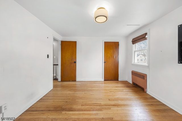 522 Thompson Ave, Roselle Boro, NJ 07203