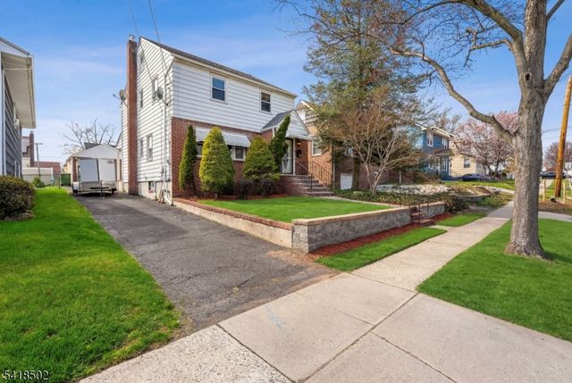 522 Thompson Ave, Roselle Boro, NJ 07203