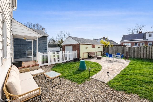 522 Thompson Ave, Roselle Boro, NJ 07203