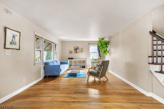 522 Thompson Ave, Roselle Boro, NJ 07203