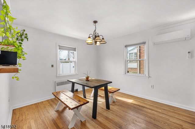 522 Thompson Ave, Roselle Boro, NJ 07203