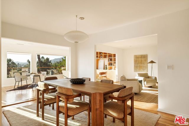 2111 Hollyvista Avenue, Los Angeles, CA 90027