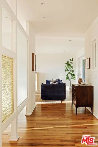 2111 Hollyvista Avenue, Los Angeles, CA 90027