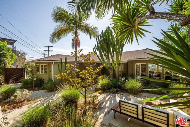 2111 Hollyvista Avenue, Los Angeles, CA 90027