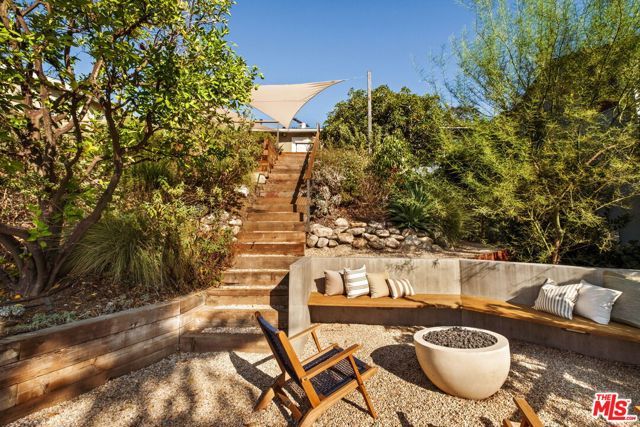 2111 Hollyvista Avenue, Los Angeles, CA 90027