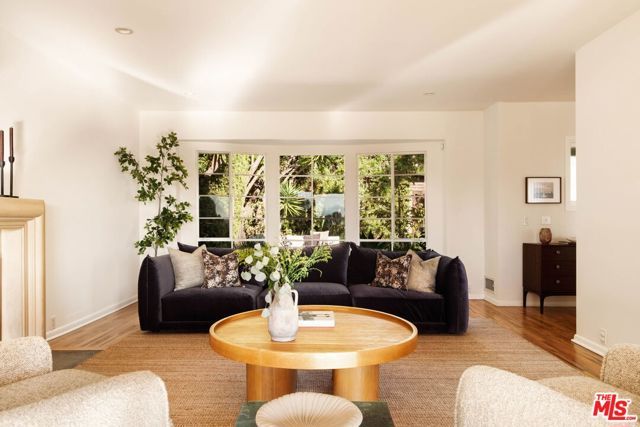 2111 Hollyvista Avenue, Los Angeles, CA 90027