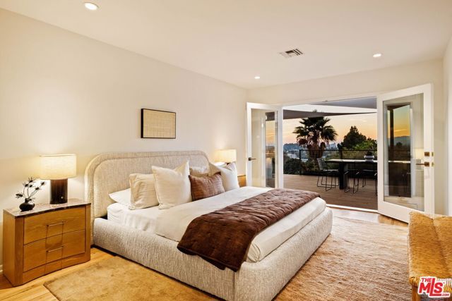 2111 Hollyvista Avenue, Los Angeles, CA 90027