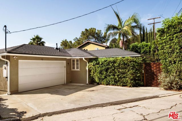 2111 Hollyvista Avenue, Los Angeles, CA 90027