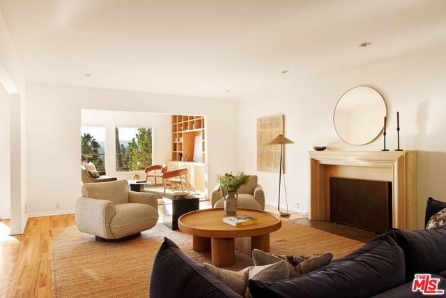 2111 Hollyvista Avenue, Los Angeles, CA 90027
