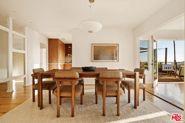 2111 Hollyvista Avenue, Los Angeles, CA 90027