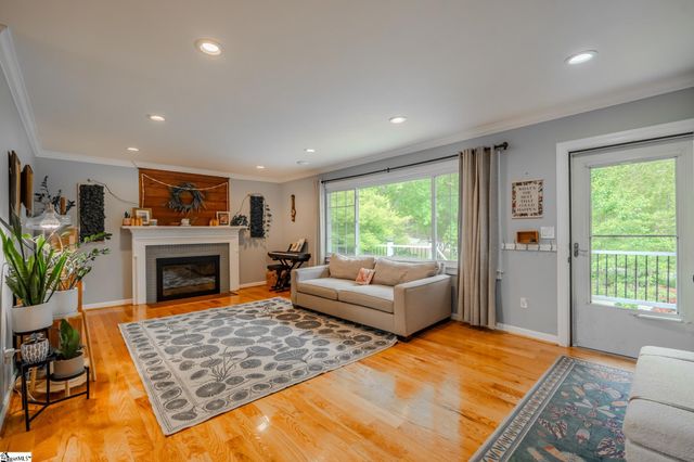 18 Woodfern Circle, Greenville, SC 29615