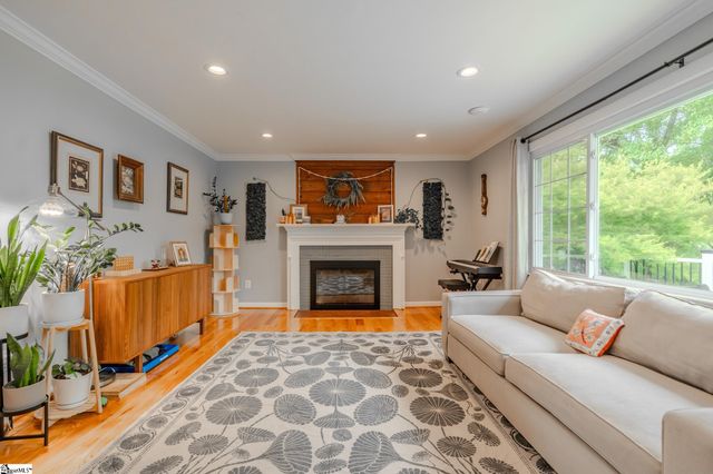 18 Woodfern Circle, Greenville, SC 29615