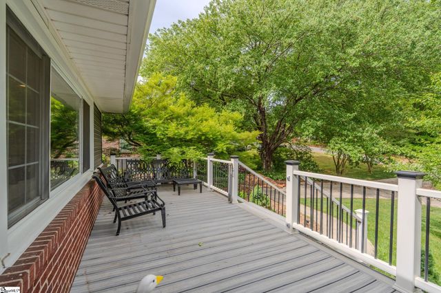 18 Woodfern Circle, Greenville, SC 29615