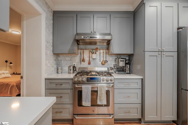 18 Woodfern Circle, Greenville, SC 29615