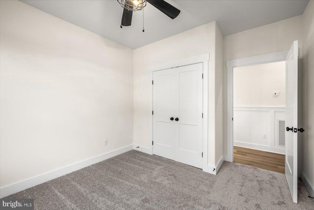 111 HUNTINGTON HILLS LN, Fredericksburg, VA 22401