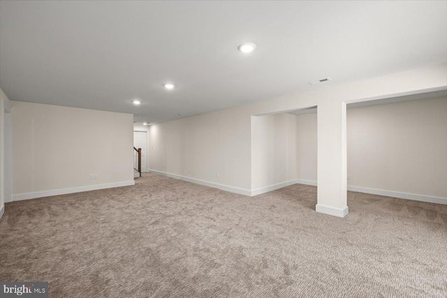 111 HUNTINGTON HILLS LN, Fredericksburg, VA 22401