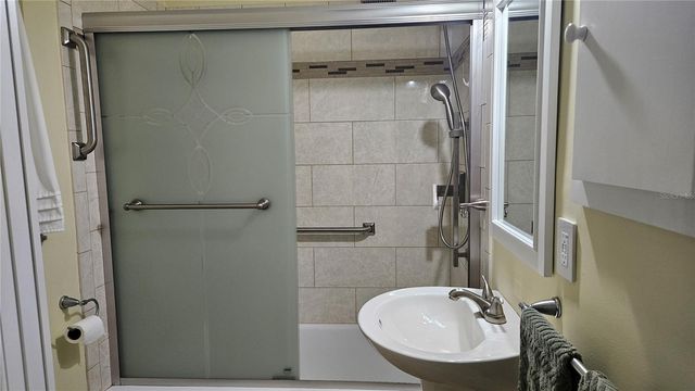 662 N CHARLES AVENUE, Inverness, FL 34453