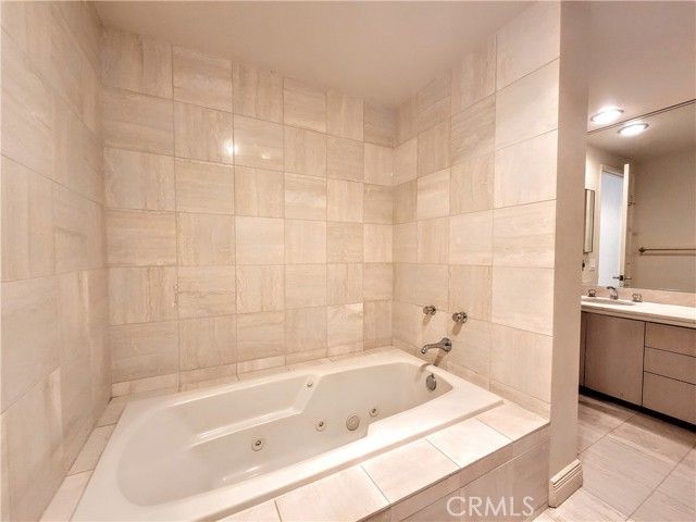 850 E Ocean Blvd 1604, Long Beach, CA 90802