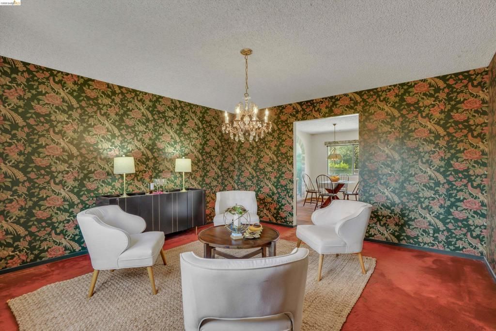 Image 10 of property listing at 2876 Stirrup Dr, Oakley, CA 94561