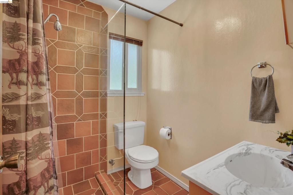 Image 23 of property listing at 2876 Stirrup Dr, Oakley, CA 94561