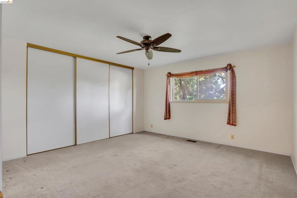 Image 26 of property listing at 2876 Stirrup Dr, Oakley, CA 94561