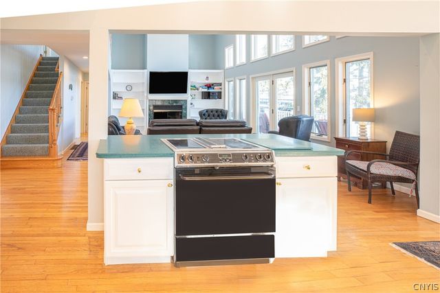 1916 West Lake Road, Skaneateles, NY 13152