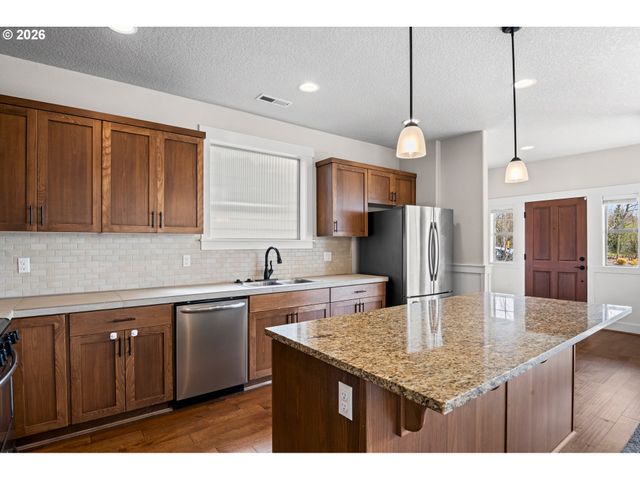 15079 Nw ROSSETTA St, Portland, OR 97229