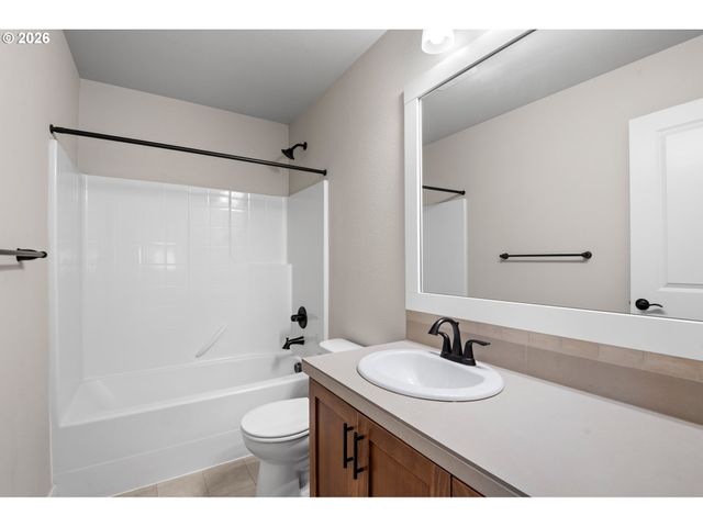 15079 Nw ROSSETTA St, Portland, OR 97229