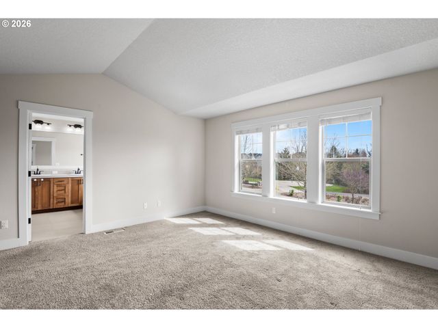 15079 Nw ROSSETTA St, Portland, OR 97229