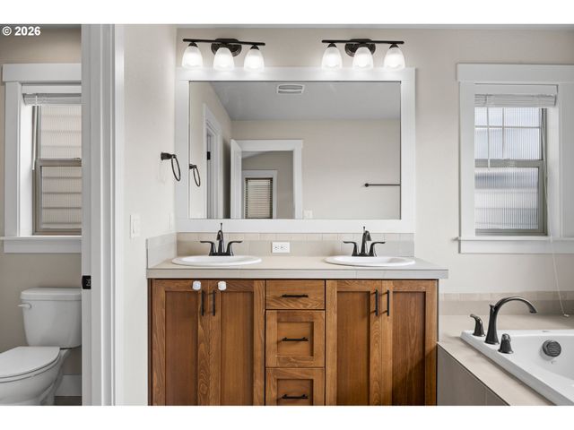 15079 Nw ROSSETTA St, Portland, OR 97229