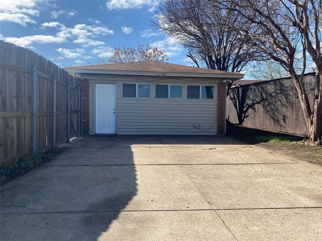 1703 Baltimore Drive, Richardson, TX 75081