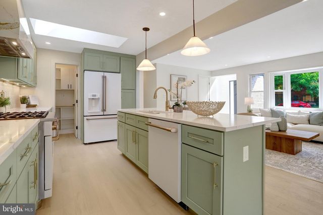 3504 GORDON ST, Falls Church, VA 22041