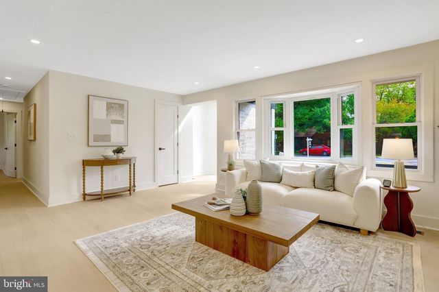 3504 GORDON ST, Falls Church, VA 22041
