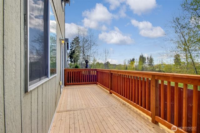 17722 72nd Avenue E, Puyallup, WA 98375