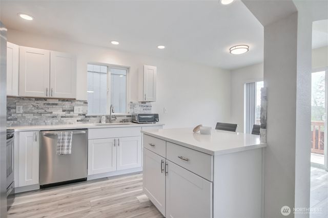 17722 72nd Avenue E, Puyallup, WA 98375