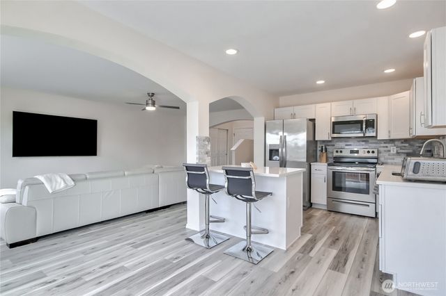 17722 72nd Avenue E, Puyallup, WA 98375