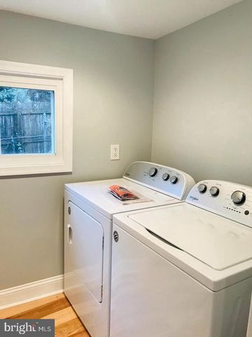75 E DUVAL ST, Philadelphia, PA 19144
