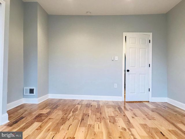 75 E DUVAL ST, Philadelphia, PA 19144